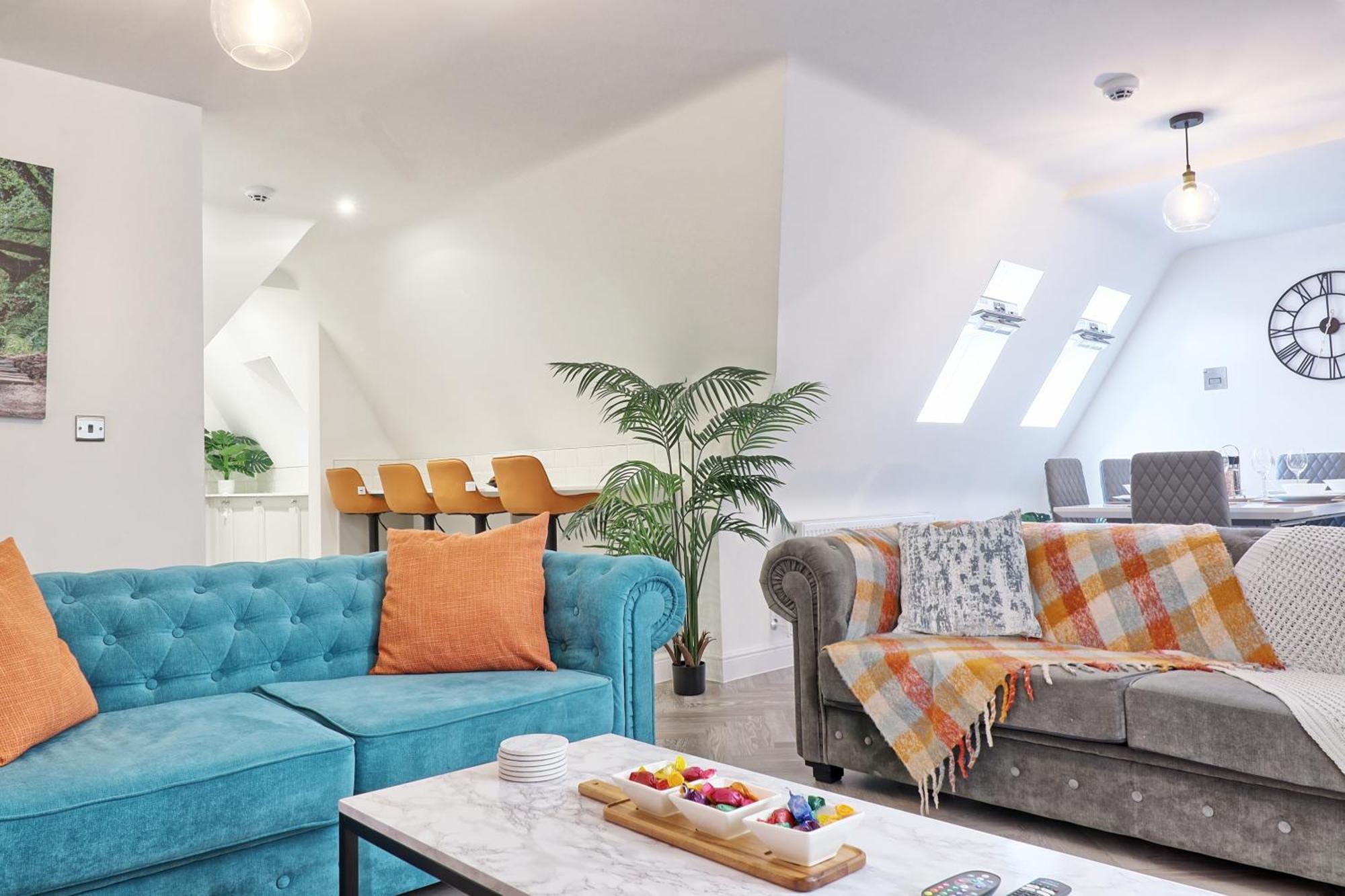 Writtle Massive 4 Bedroom Apartment With Parking In Gorgeous Countryside Location & Short Drive To Chelmsford City Centre Contractors Welcome エクステリア 写真